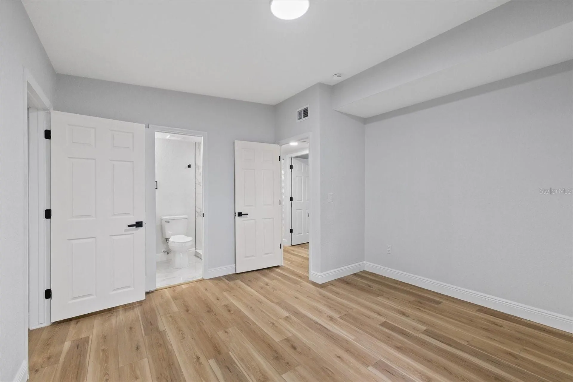 1130 Dogwood Avenue Tampa FL 33613