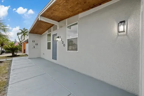 1130 Dogwood Avenue Tampa FL 33613