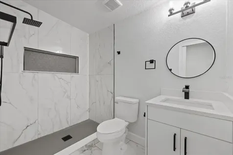 1130 Dogwood Avenue Tampa FL 33613