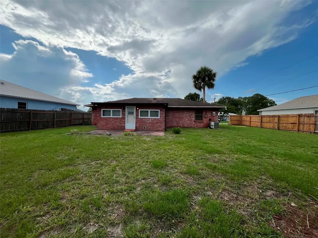 688 Airoso Road SE Palm Bay FL 32909