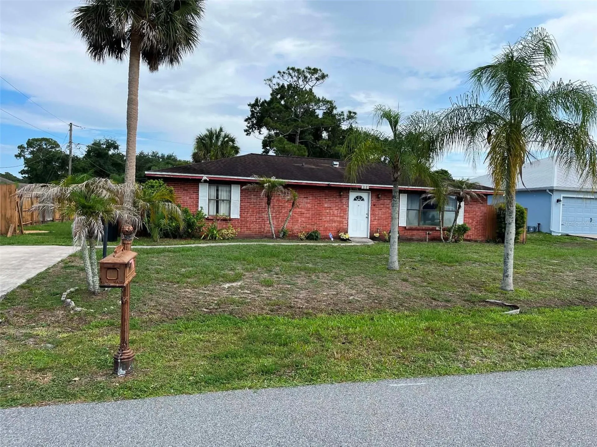 688 Airoso Road SE Palm Bay FL 32909