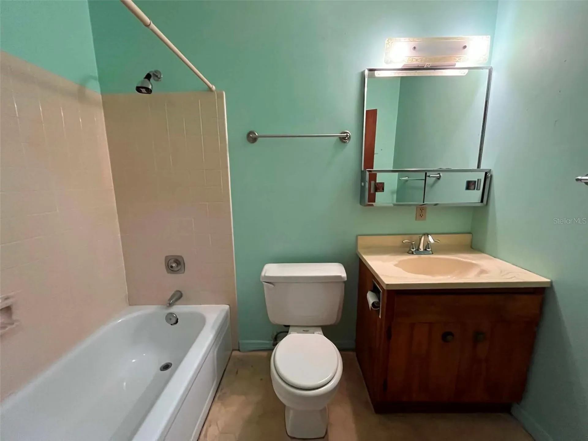 688 Airoso Road SE Palm Bay FL 32909
