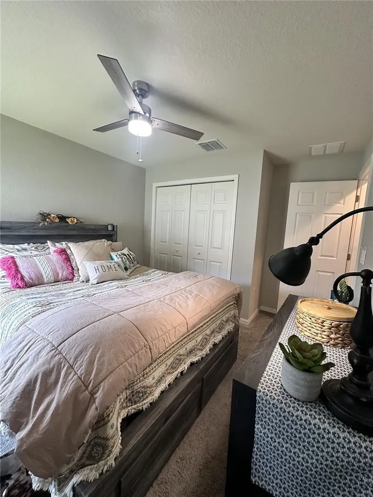 6911 Gideon Circle Zephyrhills FL 33541