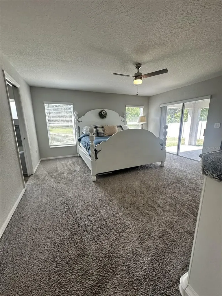 6911 Gideon Circle Zephyrhills FL 33541