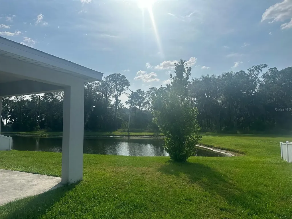 6911 Gideon Circle Zephyrhills FL 33541