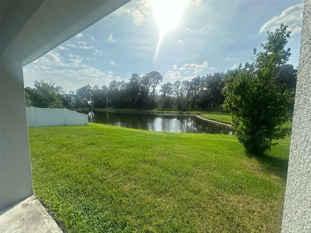 6911 Gideon Circle Zephyrhills FL 33541