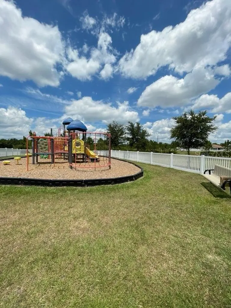 6911 Gideon Circle Zephyrhills FL 33541