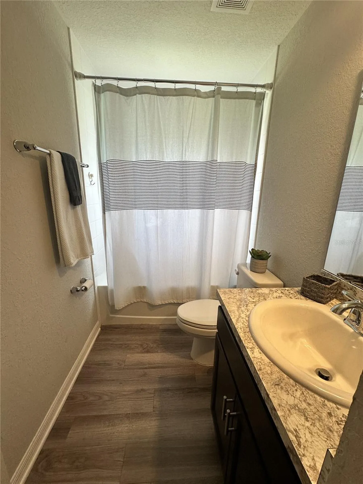 6911 Gideon Circle Zephyrhills FL 33541
