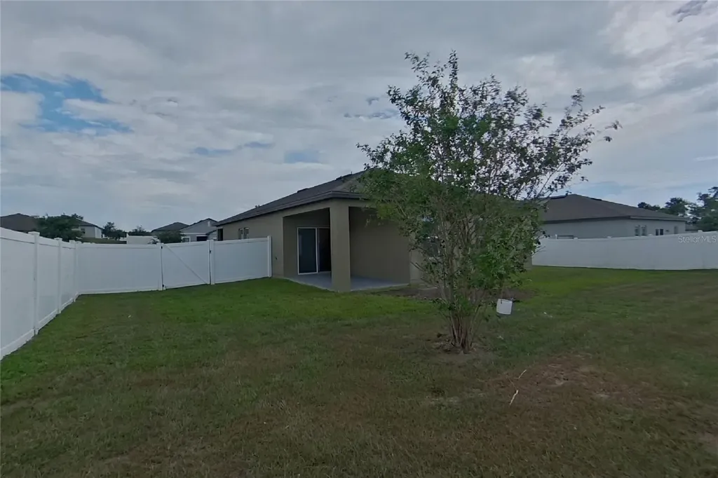 Groveland FL 34736