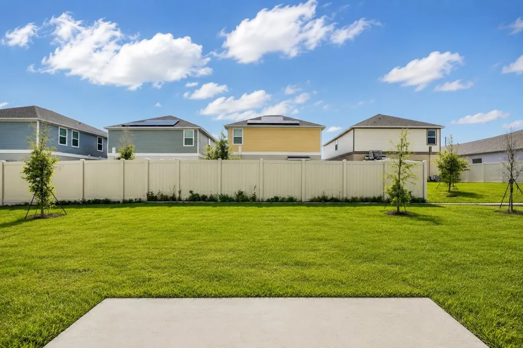 1721 White Water Court Davenport FL 33837