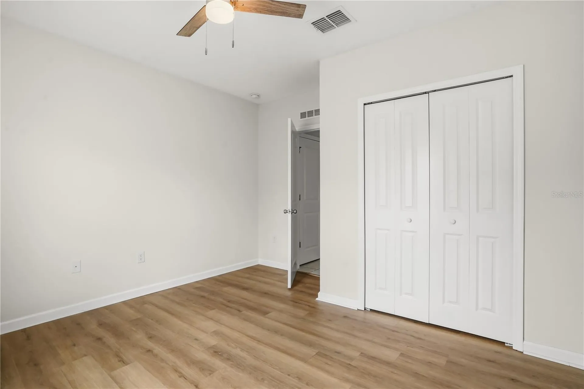 1721 White Water Court Davenport FL 33837