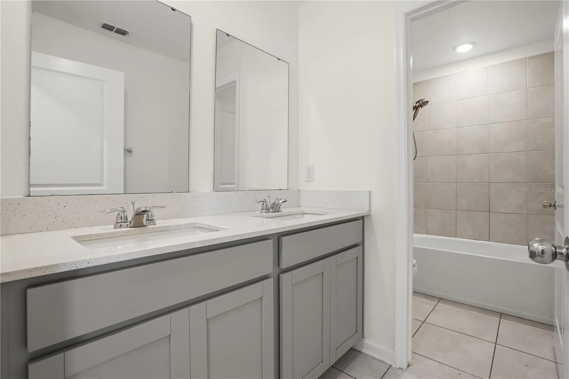 1721 White Water Court Davenport FL 33837