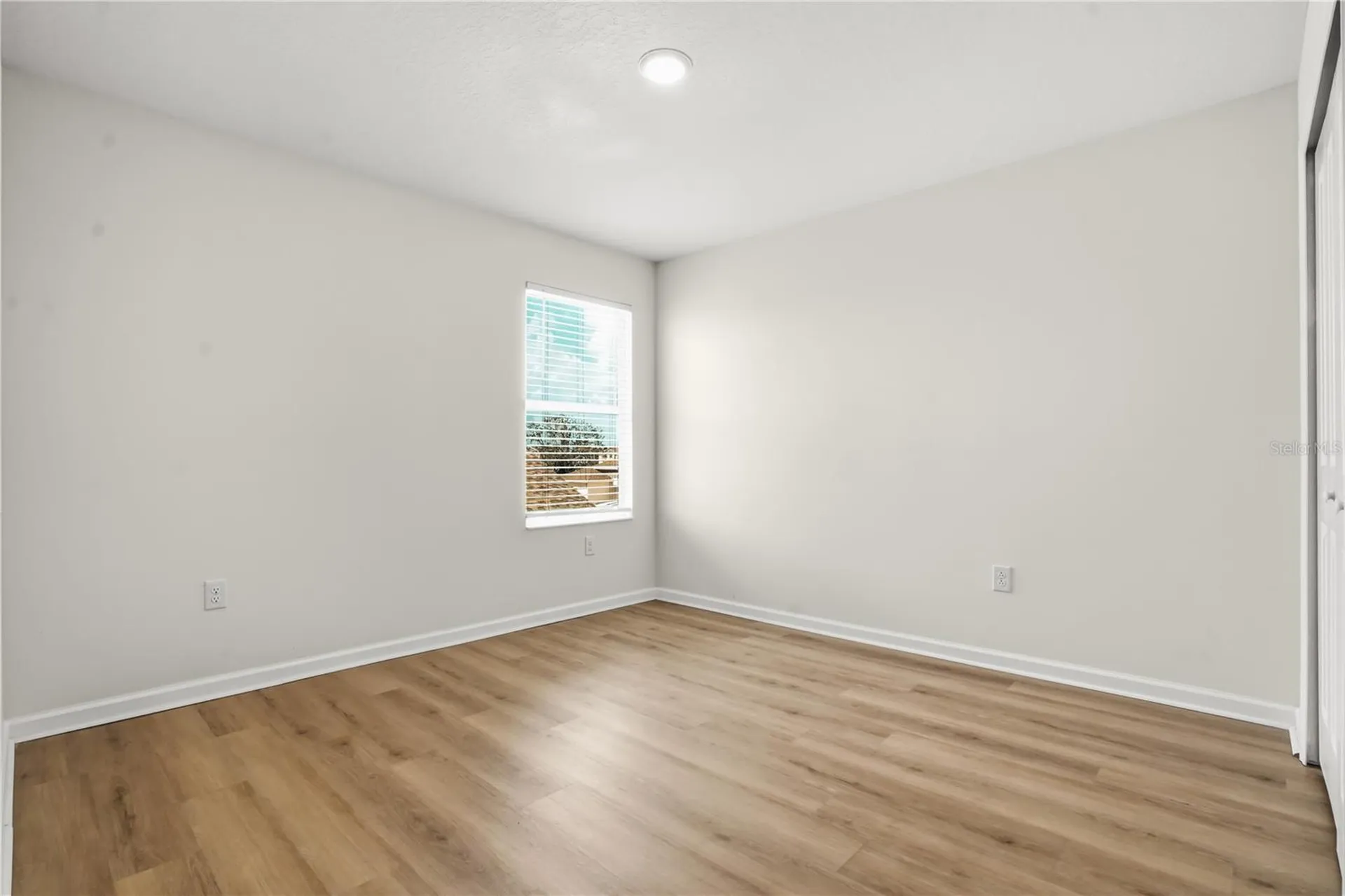 1721 White Water Court Davenport FL 33837