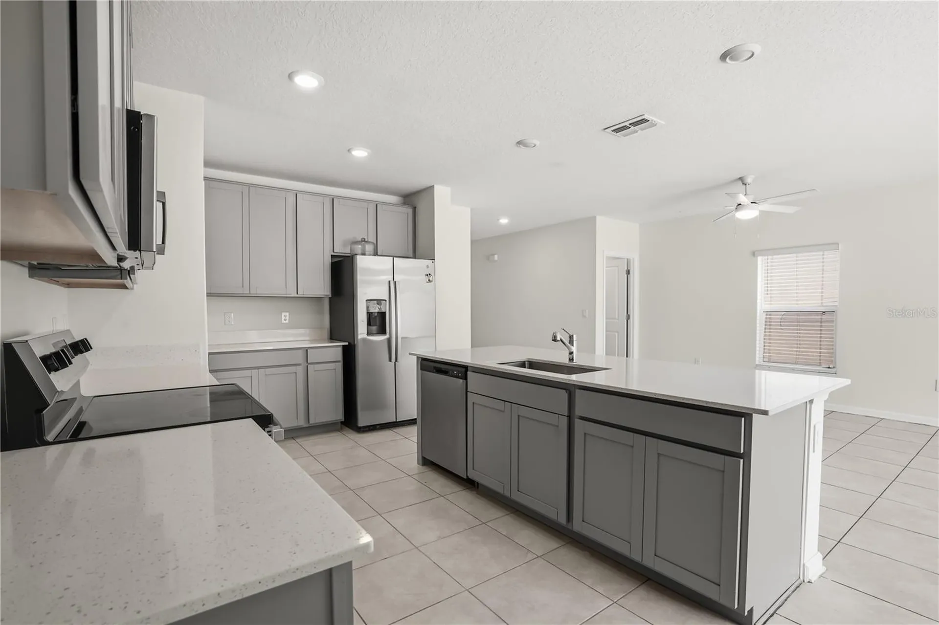 1721 White Water Court Davenport FL 33837