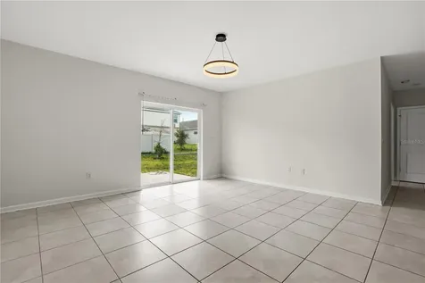 1721 White Water Court Davenport FL 33837