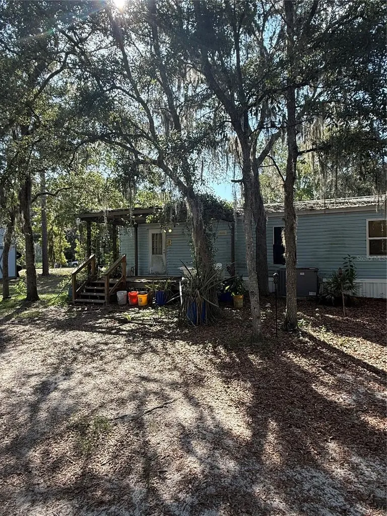 108 Kitty Avenue Interlachen FL 32148
