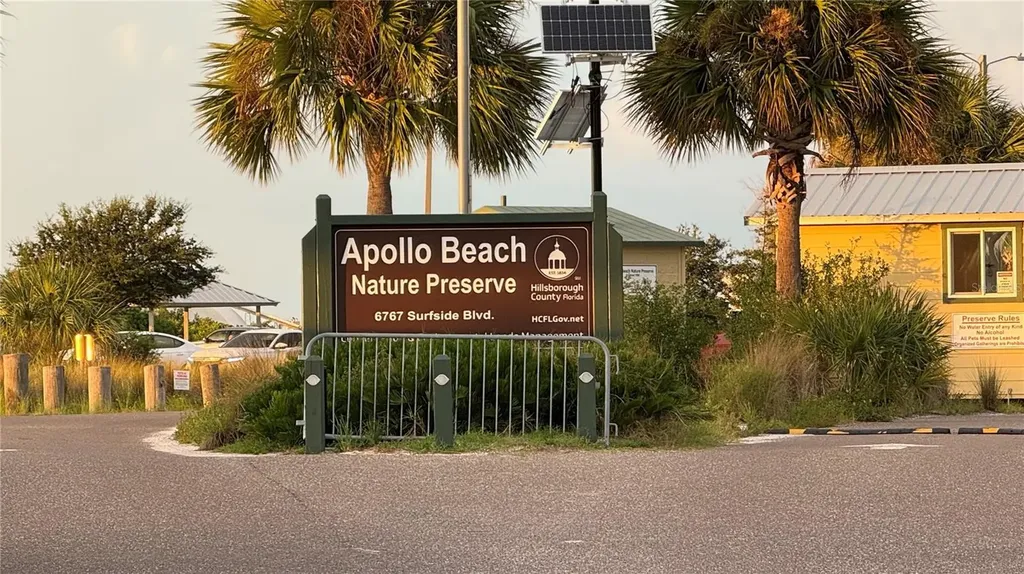 6412 Grenada Island Avenue Apollo Beach FL 33572