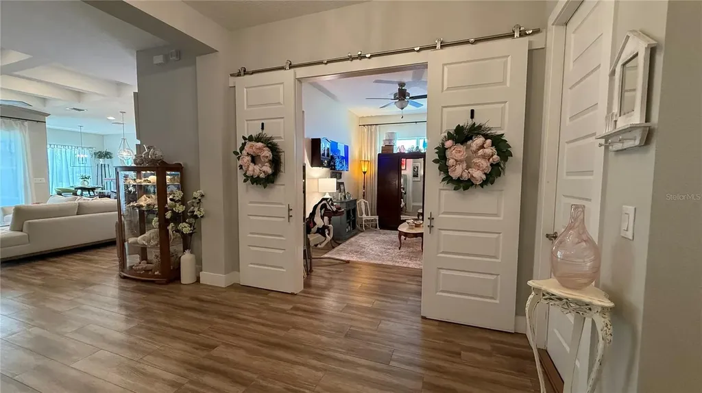 6412 Grenada Island Avenue Apollo Beach FL 33572