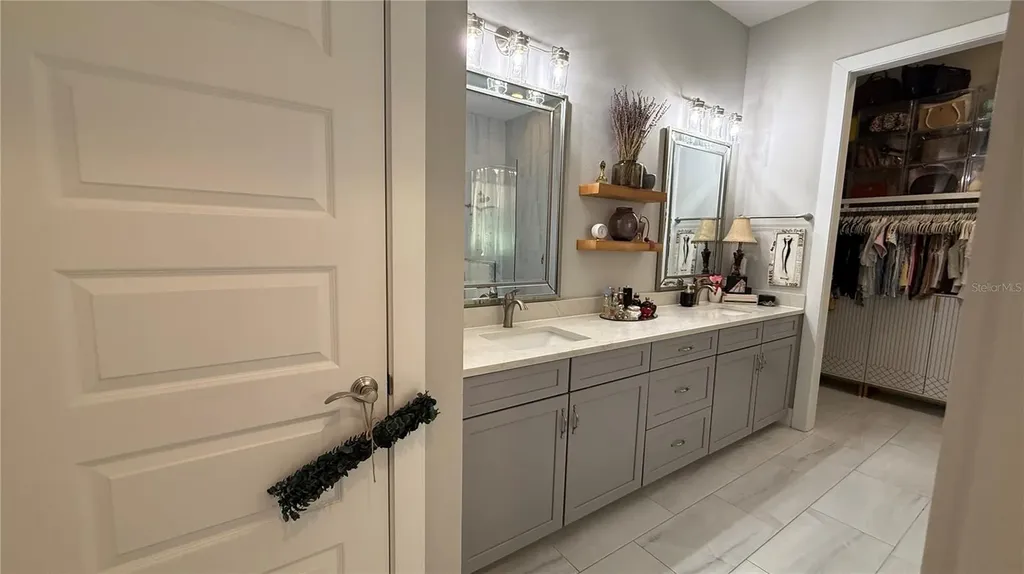 6412 Grenada Island Avenue Apollo Beach FL 33572