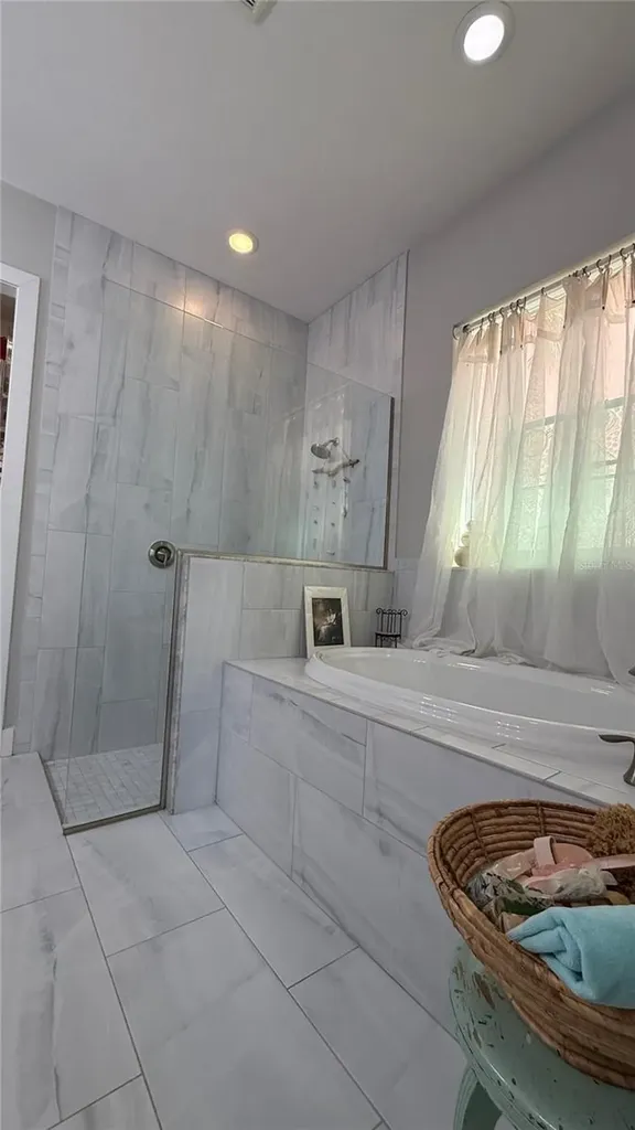 6412 Grenada Island Avenue Apollo Beach FL 33572