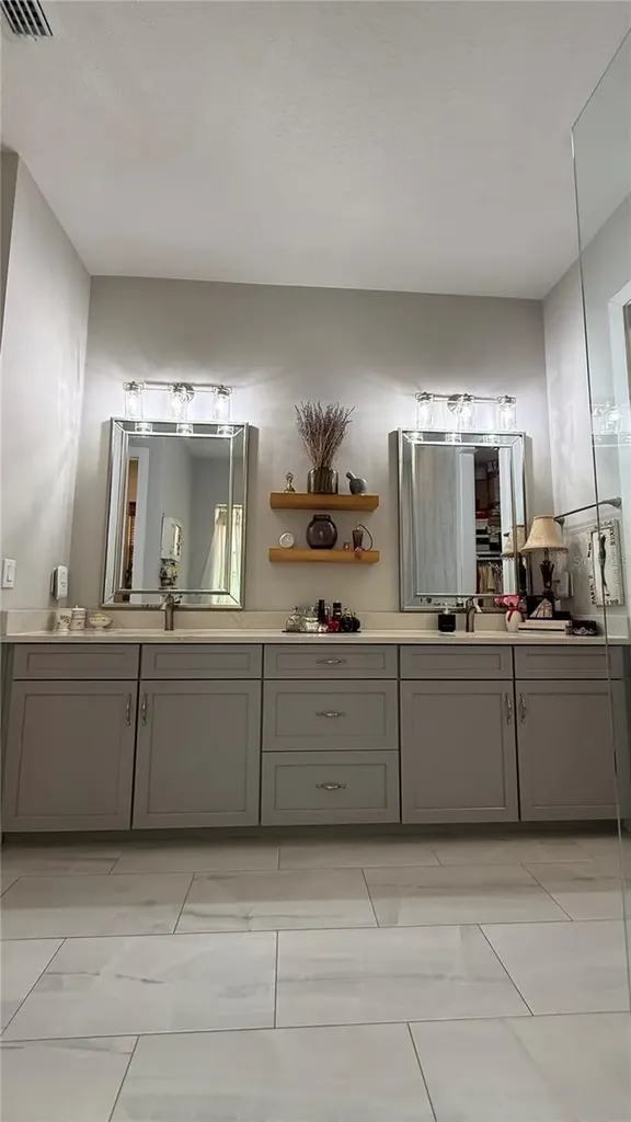 6412 Grenada Island Avenue Apollo Beach FL 33572
