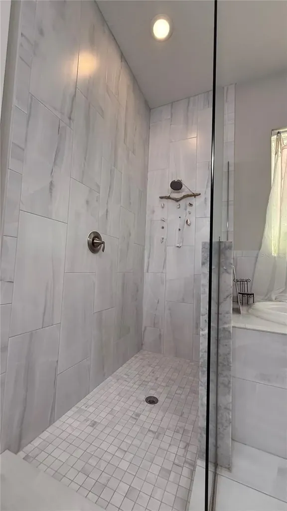 6412 Grenada Island Avenue Apollo Beach FL 33572
