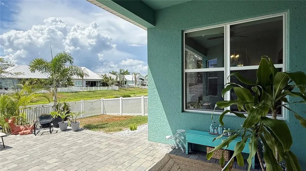 6412 Grenada Island Avenue Apollo Beach FL 33572