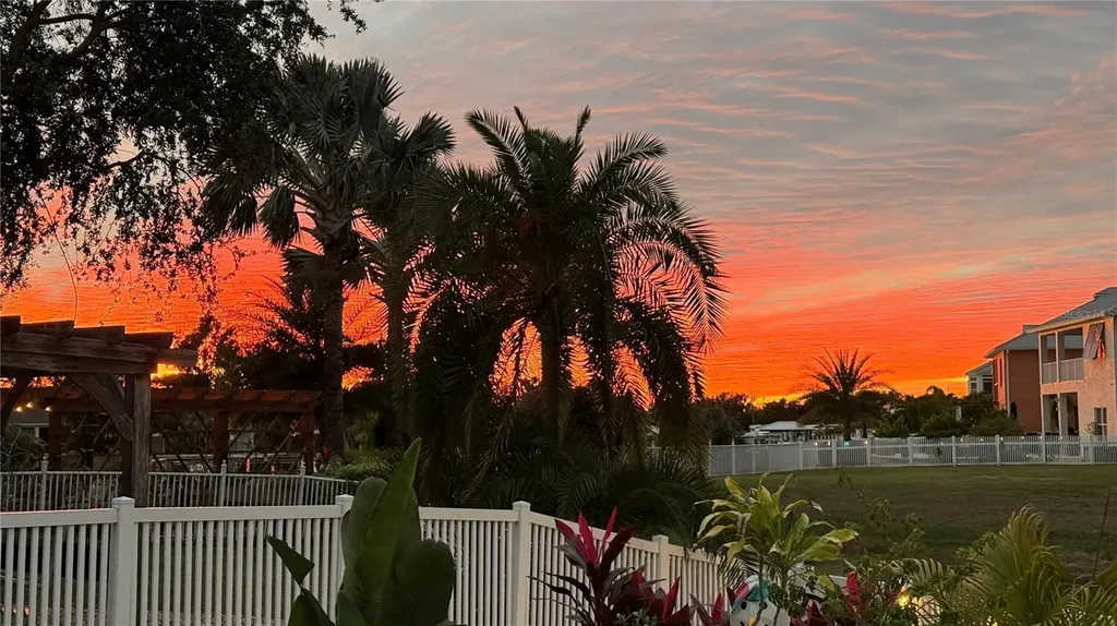 6412 Grenada Island Avenue Apollo Beach FL 33572