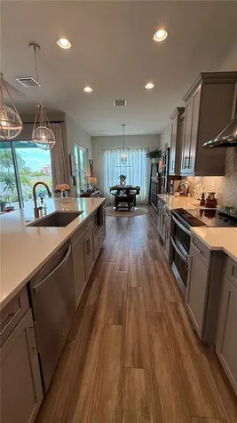 6412 Grenada Island Avenue Apollo Beach FL 33572