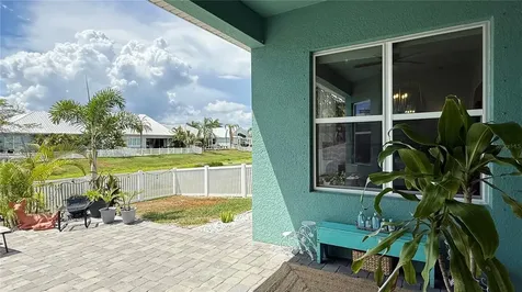 6412 Grenada Island Avenue Apollo Beach FL 33572