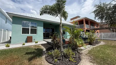 6412 Grenada Island Avenue Apollo Beach FL 33572