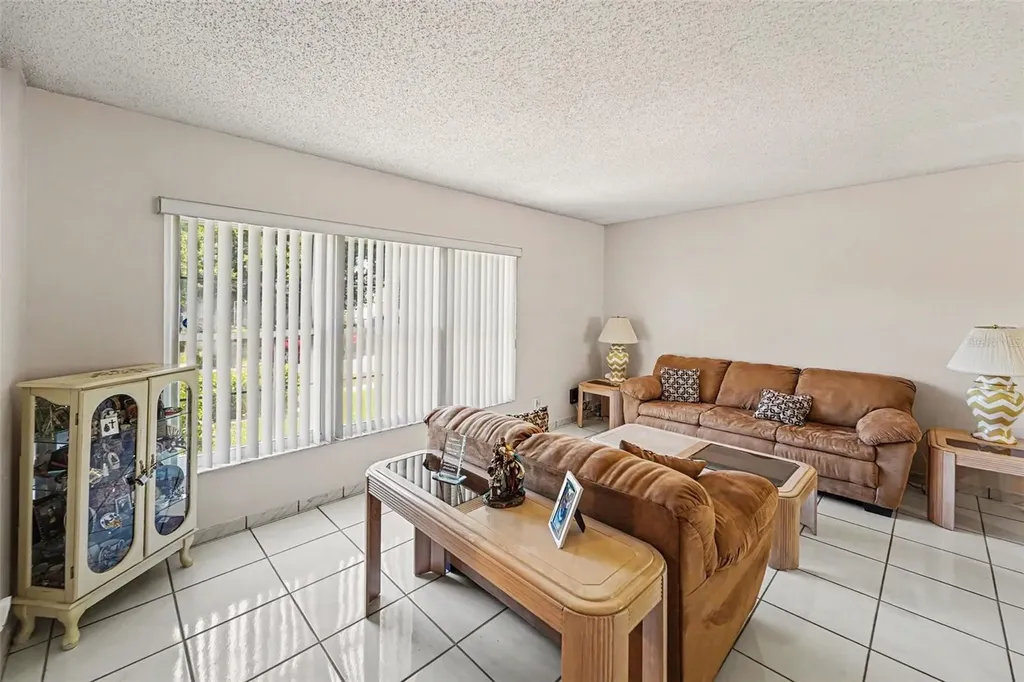 8206 Vassar Circle Tampa FL 33634