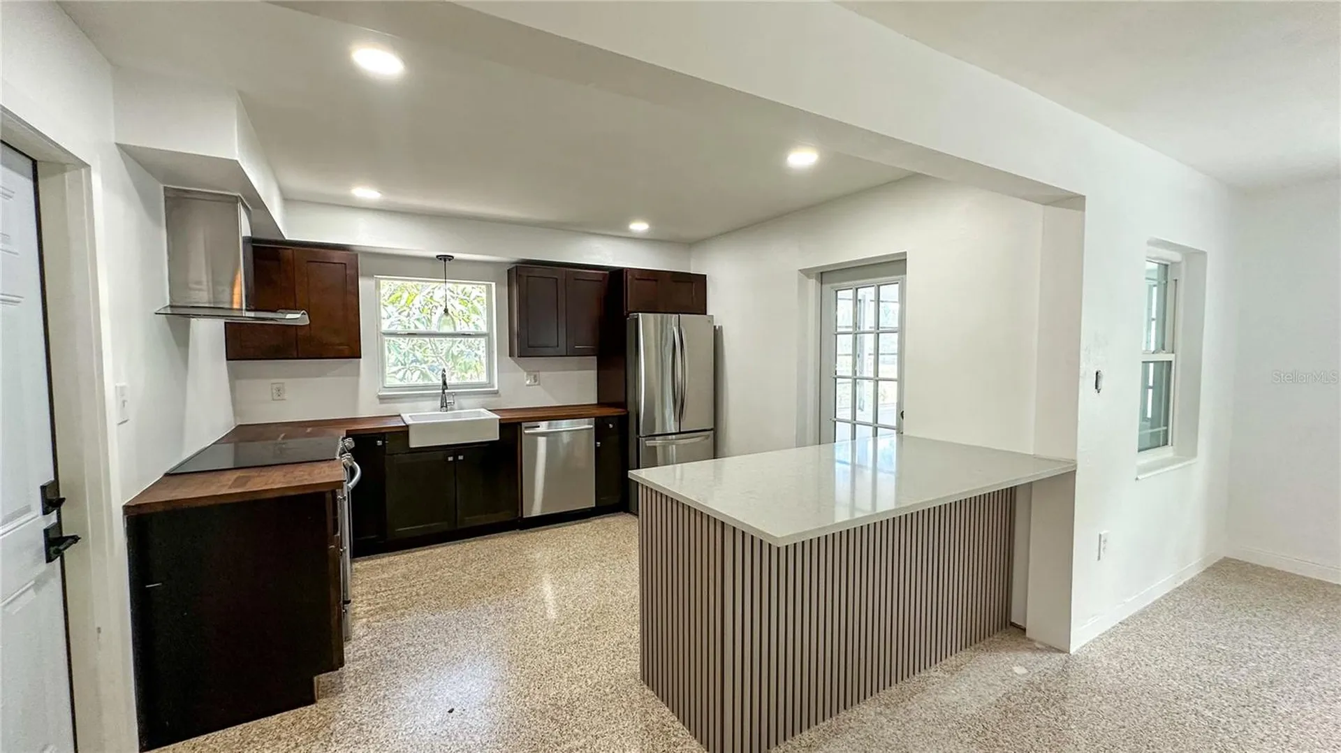 701 52nd Avenue S St Petersburg FL 33705