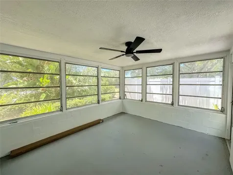 701 52nd Avenue S St Petersburg FL 33705