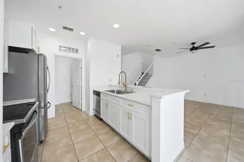 2532 Grand Central Parkway Orlando FL 32839
