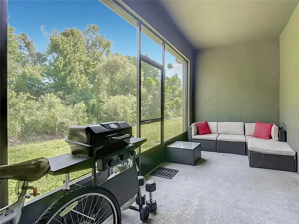 1229 Yellow Finch Drive Davenport FL 33837