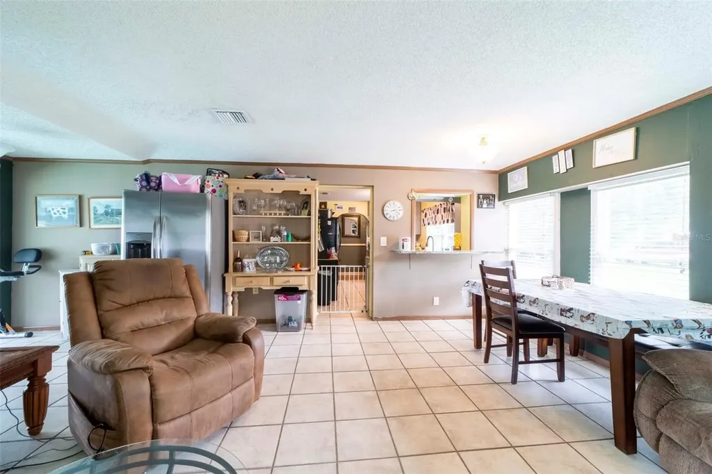 27 Volusia Drive Debary FL 32713