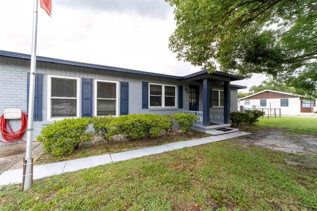 27 Volusia Drive Debary FL 32713