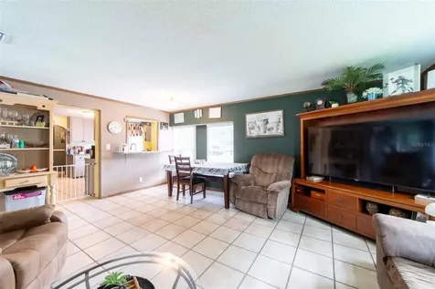 27 Volusia Drive Debary FL 32713