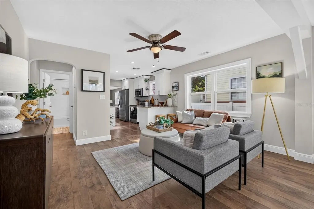 2520 15th Avenue N St Petersburg FL 33713