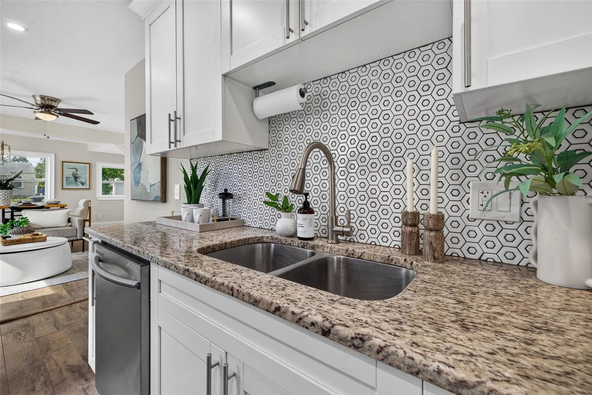 2520 15th Avenue N St Petersburg FL 33713