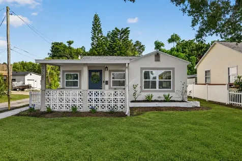 2520 15th Avenue N St Petersburg FL 33713