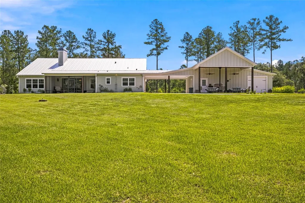 10080 SE 1st Street Road Silver Springs FL 34488