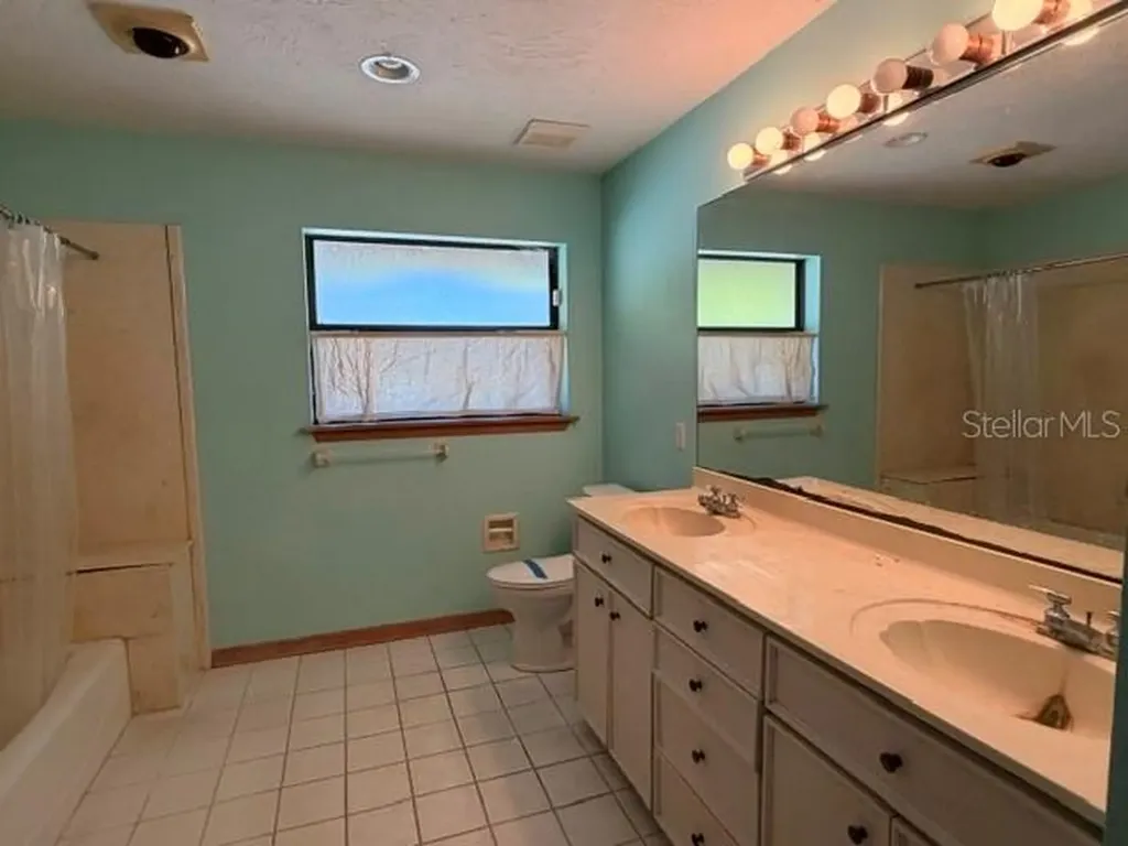 4944 Midnight Lane Sarasota FL 34235