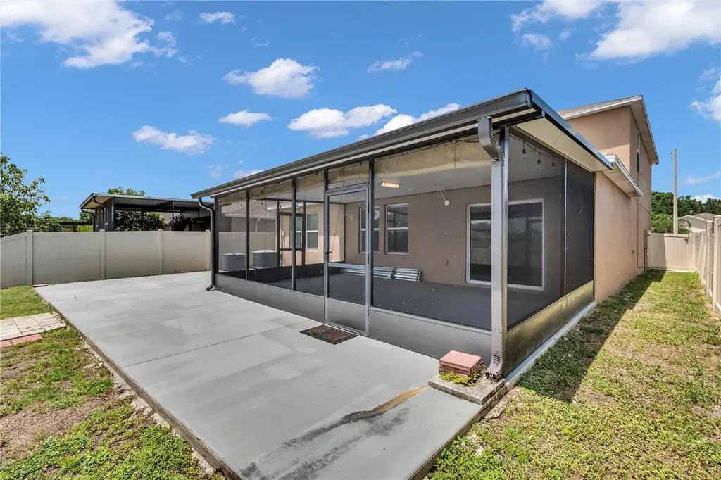 1739 Broad Winged Hawk Drive Ruskin FL 33570