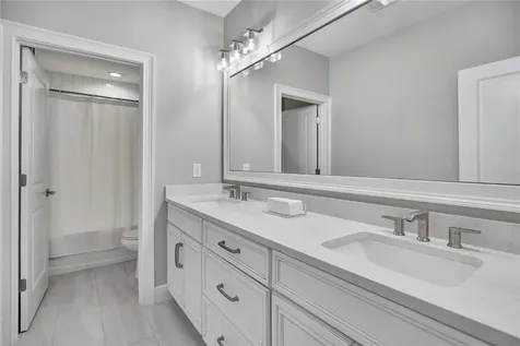 600 Gatlin Avenue Orlando FL 32806