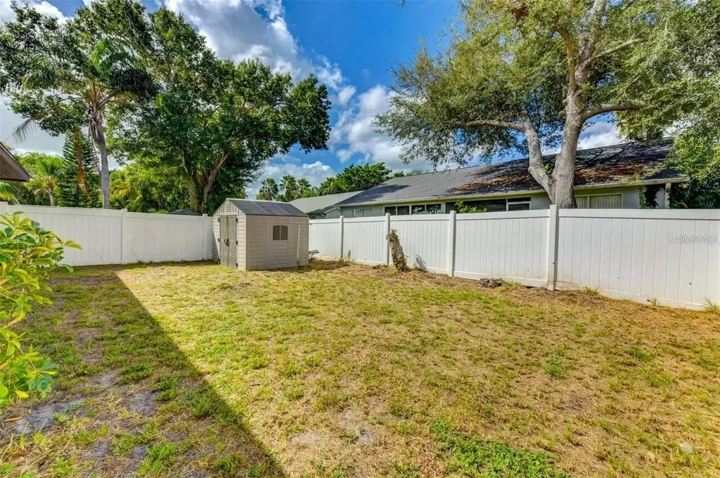 5318 17th Street W Bradenton FL 34207