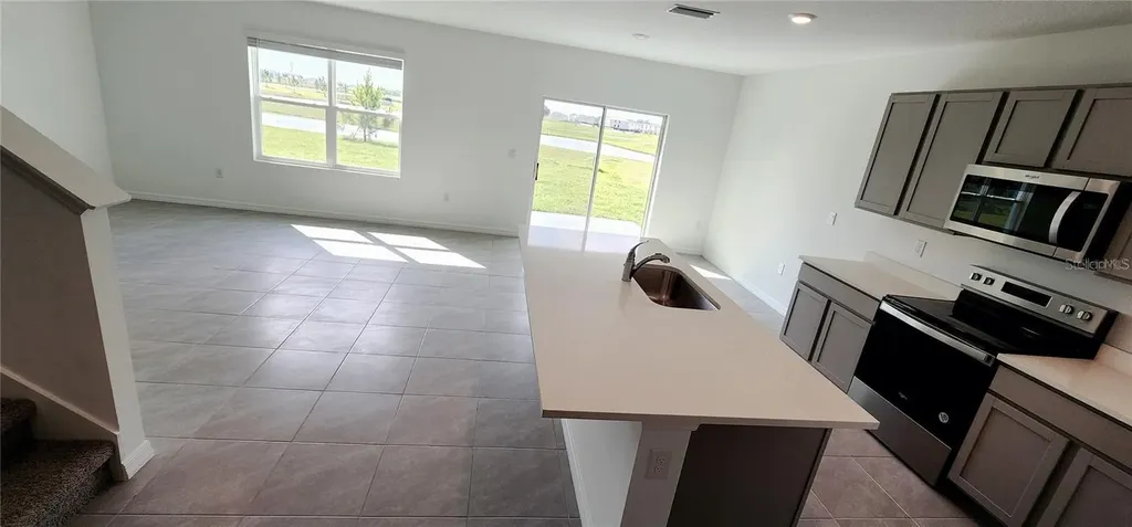32813 Osprey Peak Way San Antonio FL 33576