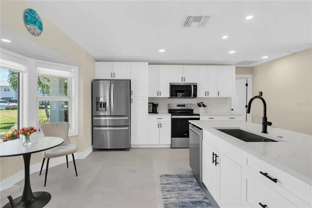 24 Marina Terrace Treasure Island FL 33706