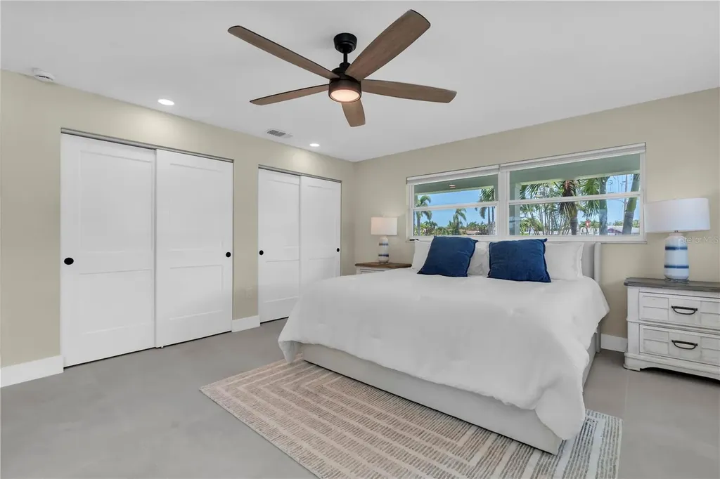 24 Marina Terrace Treasure Island FL 33706